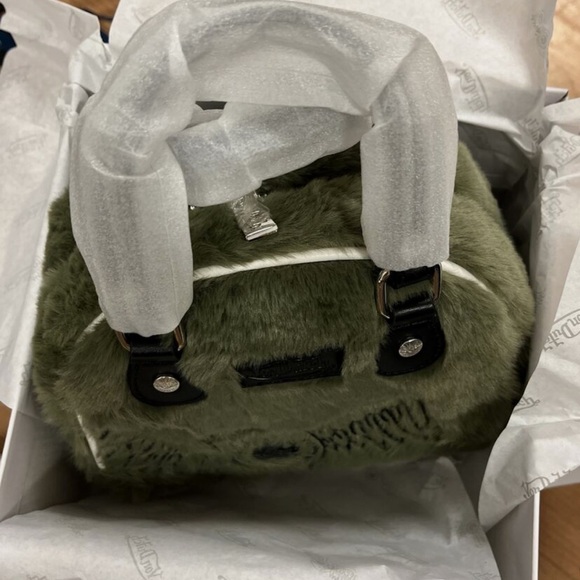 NWT Von Dutch Sage Green mini Furry Bowling Bag - Picture 5 of 10